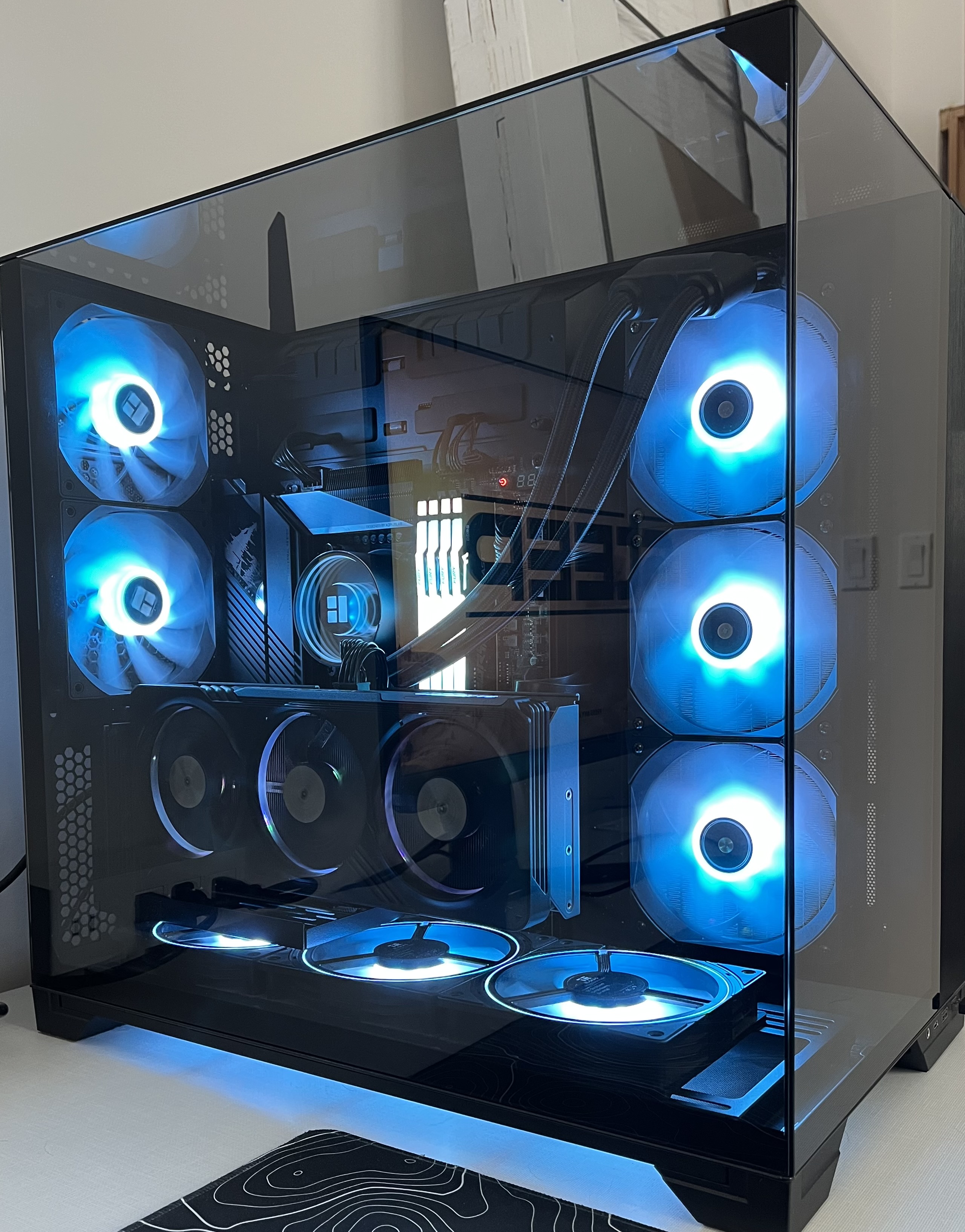 White Minimalist Build